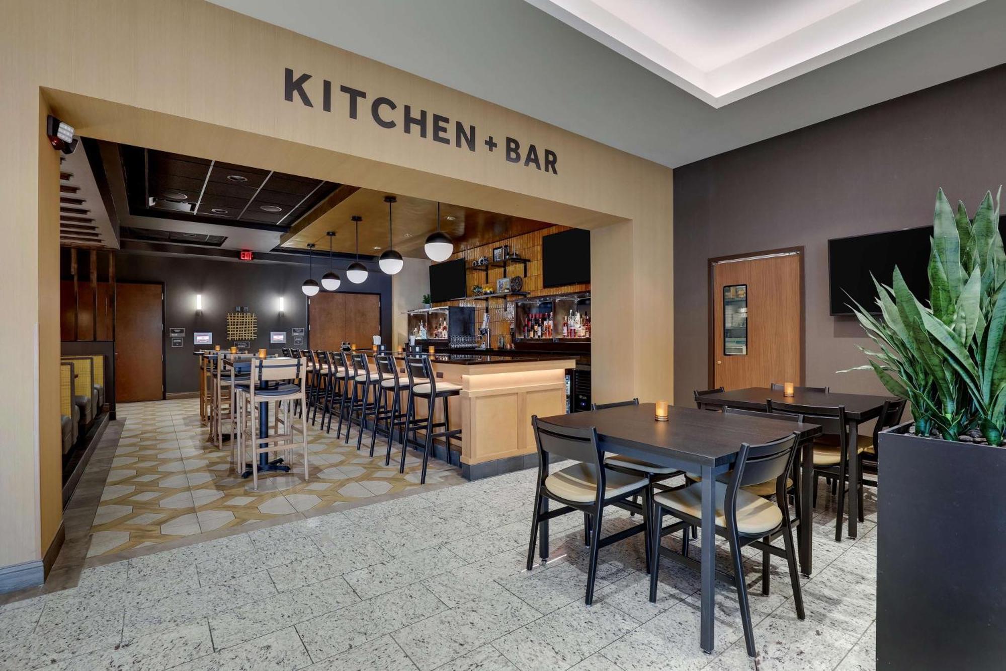 Drury Inn & Suites Lafayette In Экстерьер фото